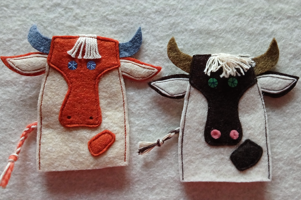  A TÖRÖK ÉS A TEHENEK    5db ujjbáb