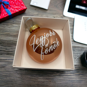 Egyedi 8 cm-es üveggömb.