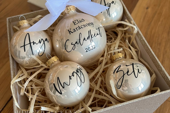 Családi szett karácsonyi üveggömb, feliratos karácsonyi üveg gömb dísz, karácsonyfa dísz