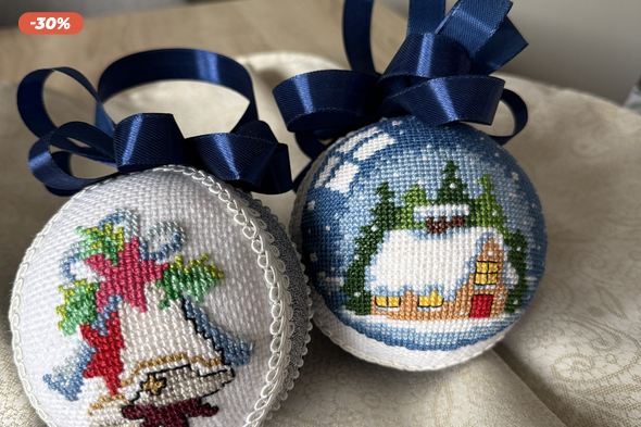 Keresztszemes karácsonyi gömbök (2db)