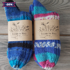 Kézzel kötött gyermek zokni