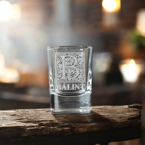Monogramos pálinkás pohár 55 ml szögletes