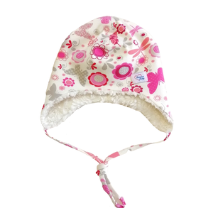 Téli gyerek sapka, kötős, pink pillangók, krém