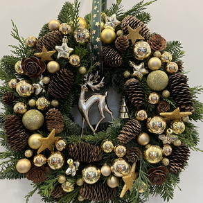 Klasszikus, arany-natúr, élő fenyős,  kopogtató