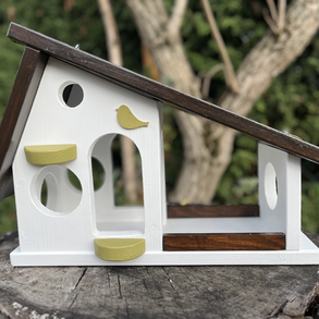 Madáretető kerek ablakos / fehér-zöld-dió/