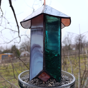 Madáretető Tiffany technikával