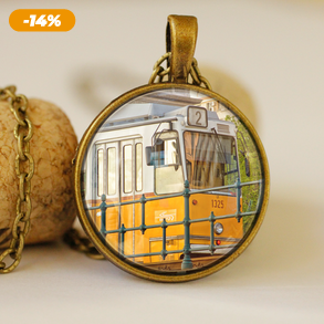 2-es sárga villamos üveglencse nyaklánc