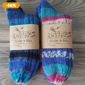 Kézzel kötött gyermek zokni