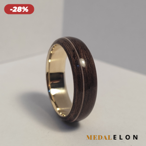 Gitárhúr és fekete diófa gyűrű