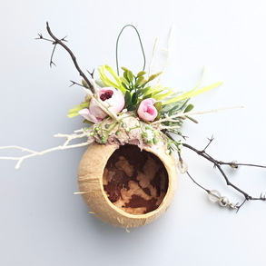 Madáretető gömb házikó