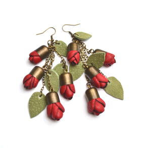 Ó, ha rózsabimbó lehetnék!-valódi bőr fülbevaló