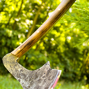 Kovácsolt Balta Full-Tang nyelezéssel "NR 1"