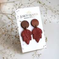 Nyomott mintás függő fülbevaló fával