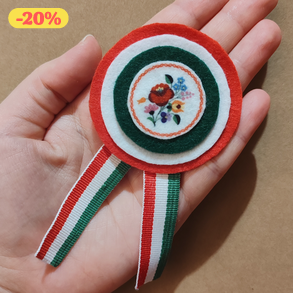 Virágmintás kokárda