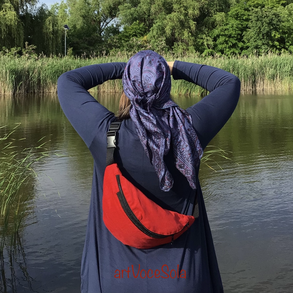 Vidám vándor - Piros kordbársony XL nagy Övtáska