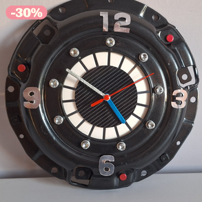 Kézzel készült kuplungszerkezet falióra