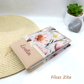 Virágos napló névhímzéssel 