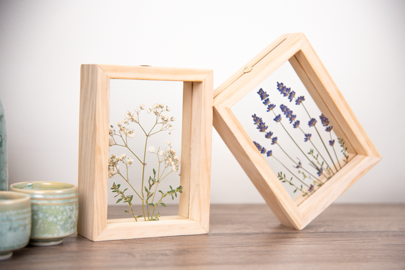 Páros Levendula és Fátyolvirág képek natúr fa keretben 10.6 x 15 x 4.1 cm