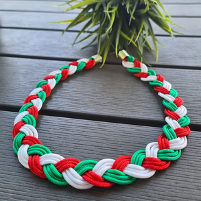 Piros - fehér - zöld paracord nyaklánc