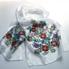 Kézzel festett SELYEMSÁL, magyar népművészet, matyó virág minta, színes, fekete és fehér árnyalatok