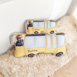 Busz szundipajti - kérhető névre szólóan is (járműves alvóka, formapárna, egyedi párna)