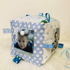 Egyedi fényképes óriás babakocka, matatókocka születési adatokkal: keresztelőre, babalátogatóba