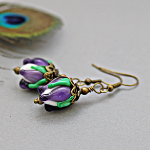 Lilla - lila lámpagyöngy virág fülbevaló, Muránói üvegékszer, tavaszi üveggyöngy fülbevaló, romantikus fülbevaló