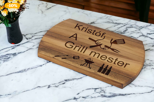 A grill királya - Grillmester - Apa BBQ-ja - vicces ajándék a grillezés szerelmeseinek, egyedi gravírozott vágódeszka