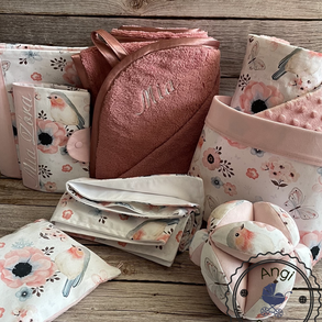 8 részes prémium designer praktikus babalátogató / babaváró szett