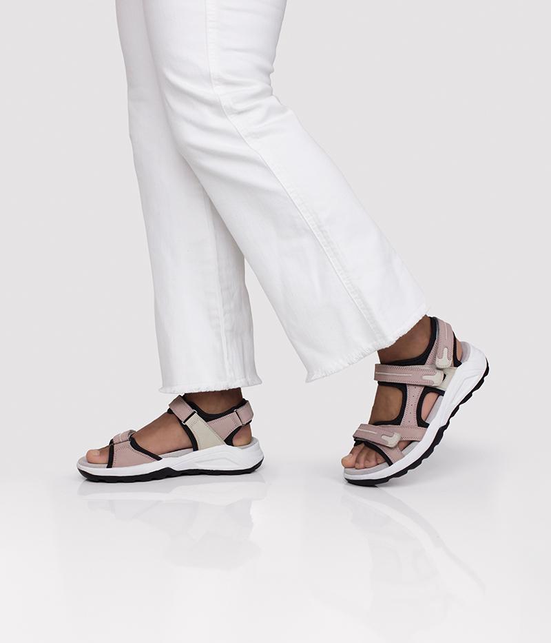 Nyhamn i rosa och beige