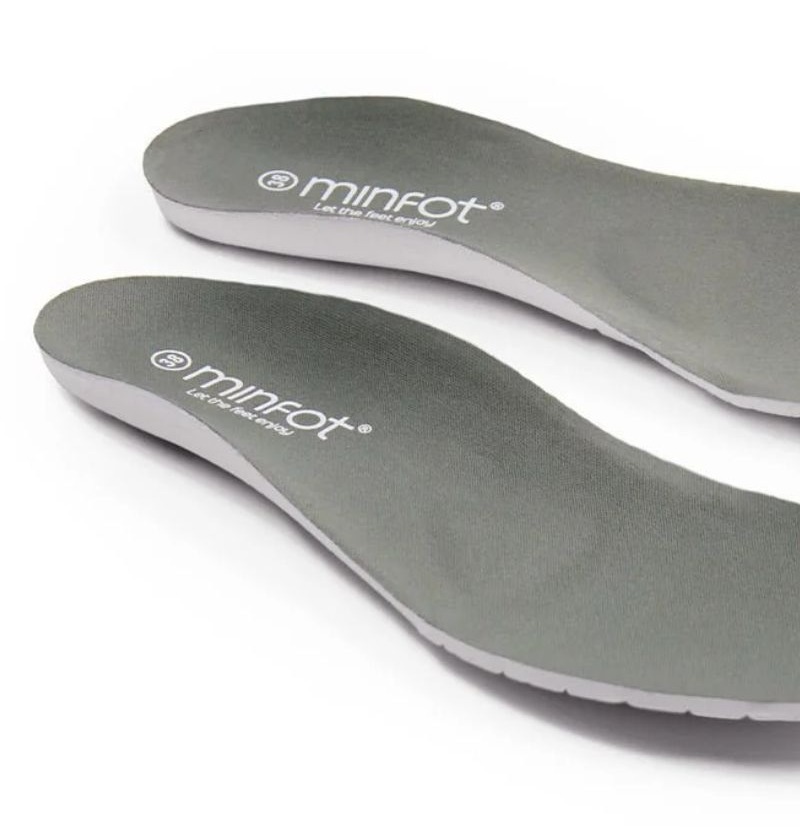 Innersulan i Enjoy 2.0 är har hålfotsstöd, skålad häl och framfotspelott