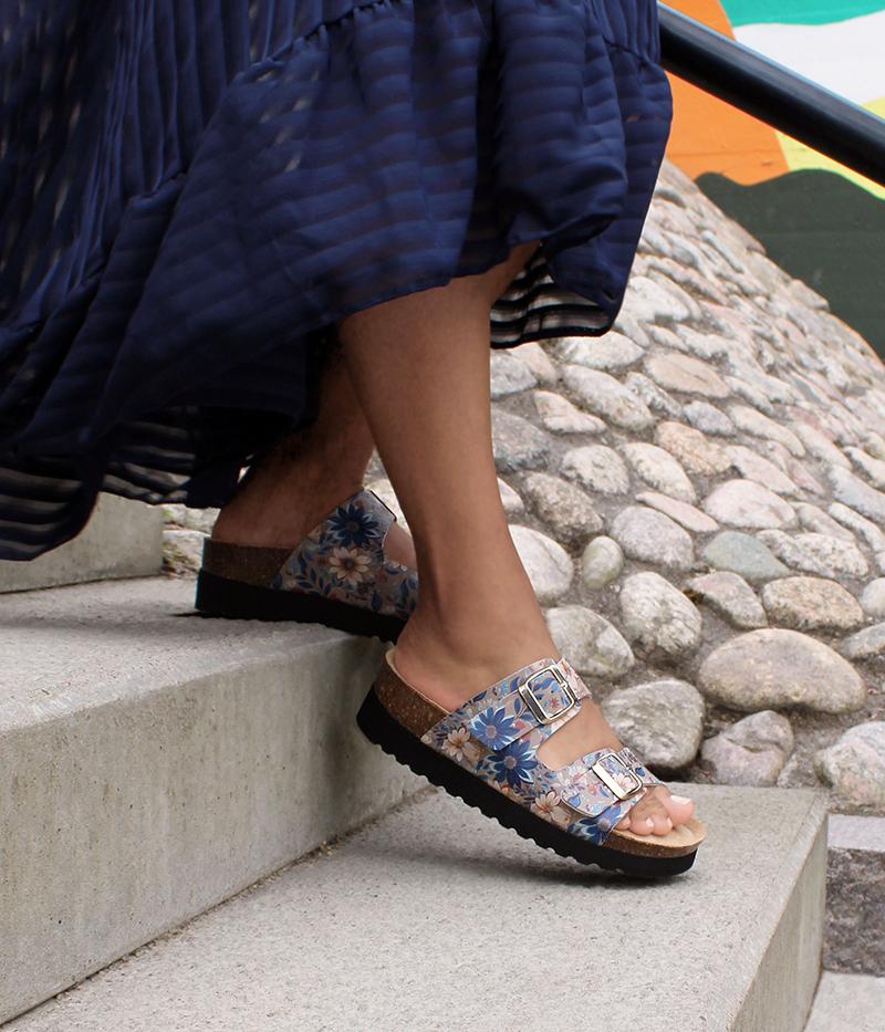 Blommiga sandaler 