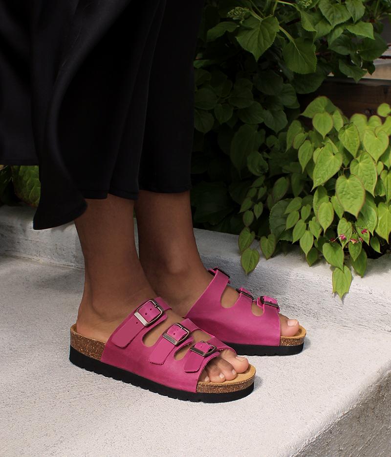 Anatomiska sandaler i härlig cerise-rosa