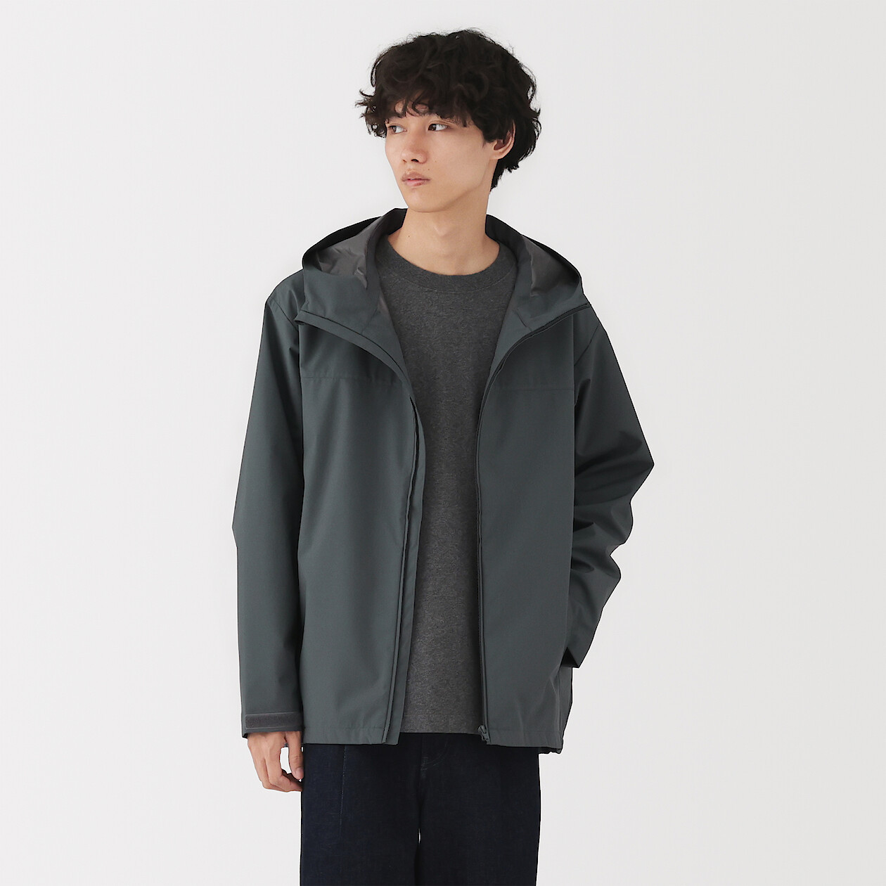 Image of Men's Water‐Repellent Hooded Jacket._