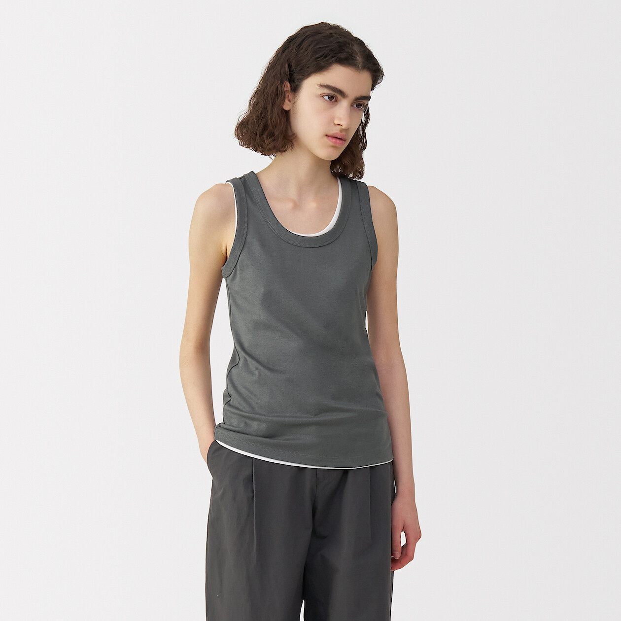 Image of Women's Linen and Cotton Vest..