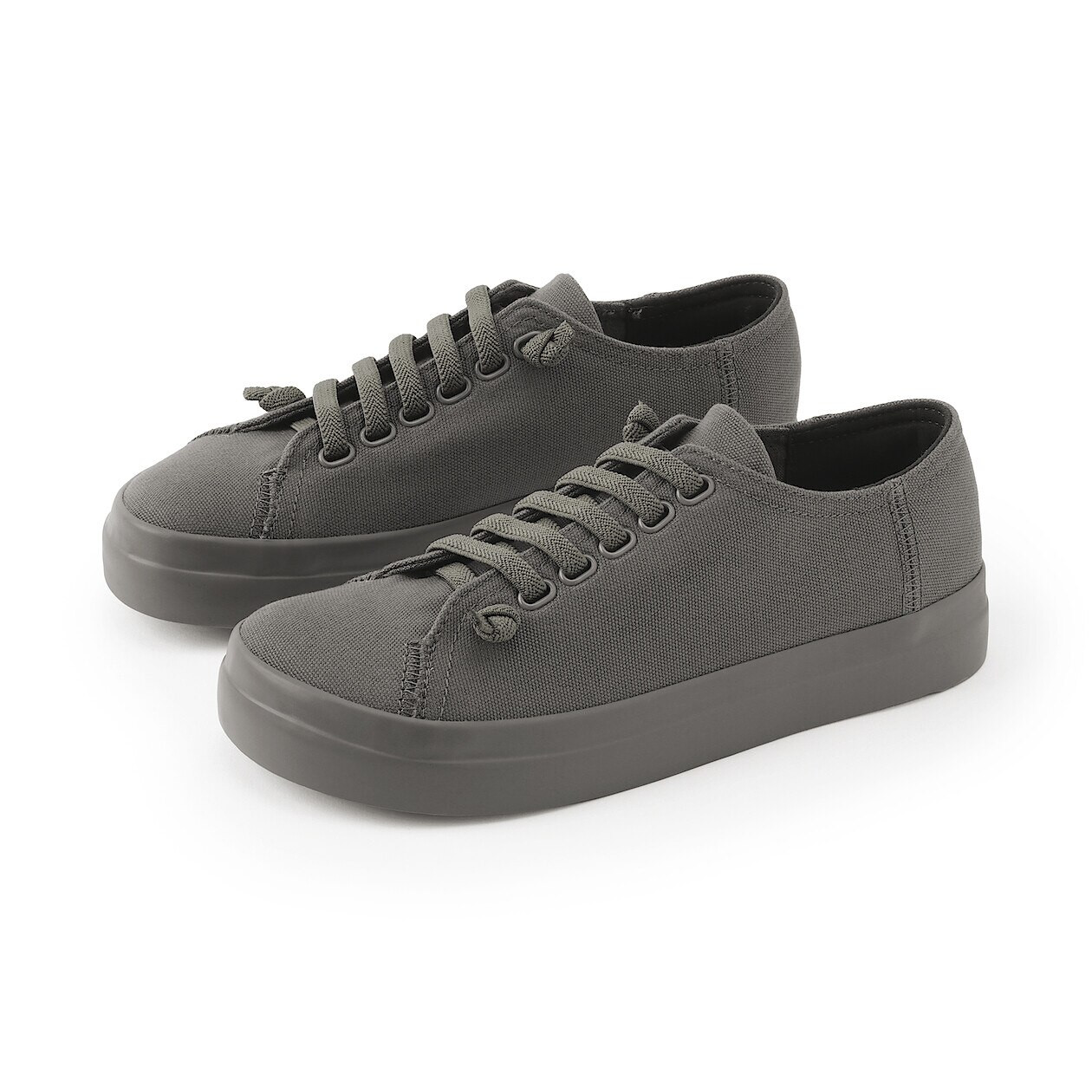 Image of Women's Water-Repellent Canvas Low-Cut Trainers