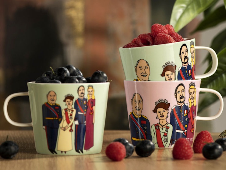 Modern House Anette Moi Kongefamilien-kopper