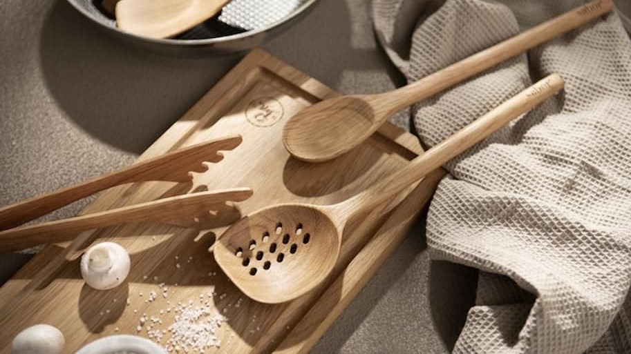 Skjærefjøler og redskaper i tre