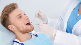 Clínica de Especialidades Dentárias 