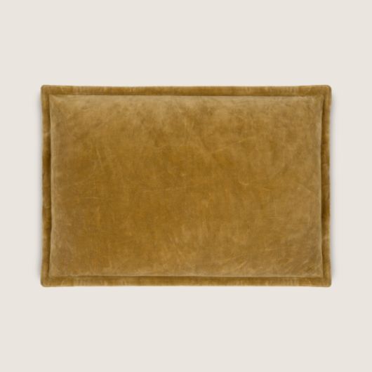Sela Velvet Cushion Cover
