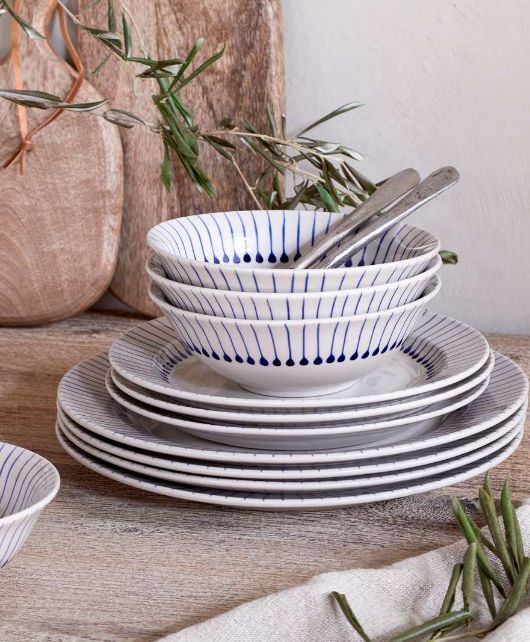Iba Dinnerware Set