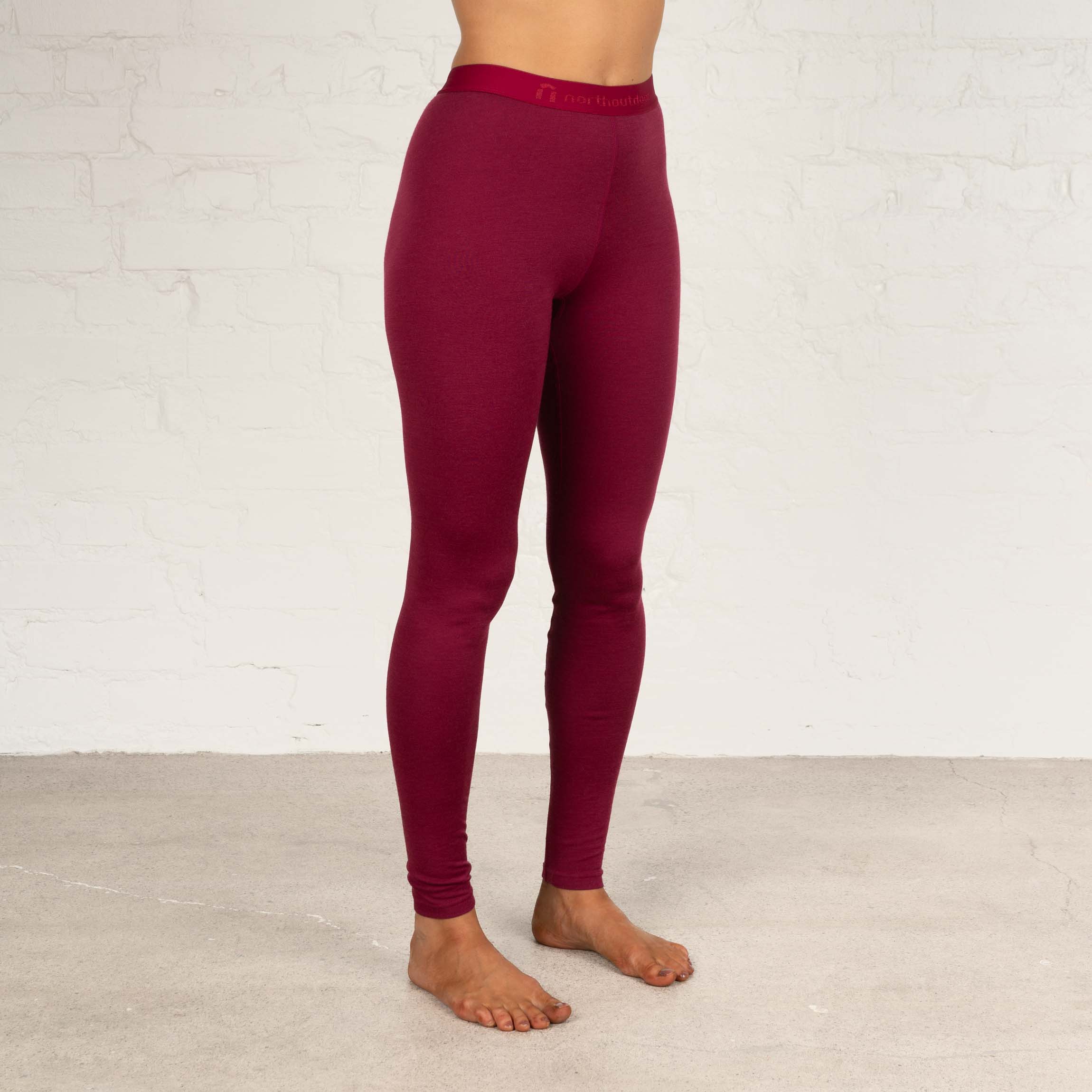 Image of Sensitive 225 naisten aluskerroksen merinohousut - rubiini