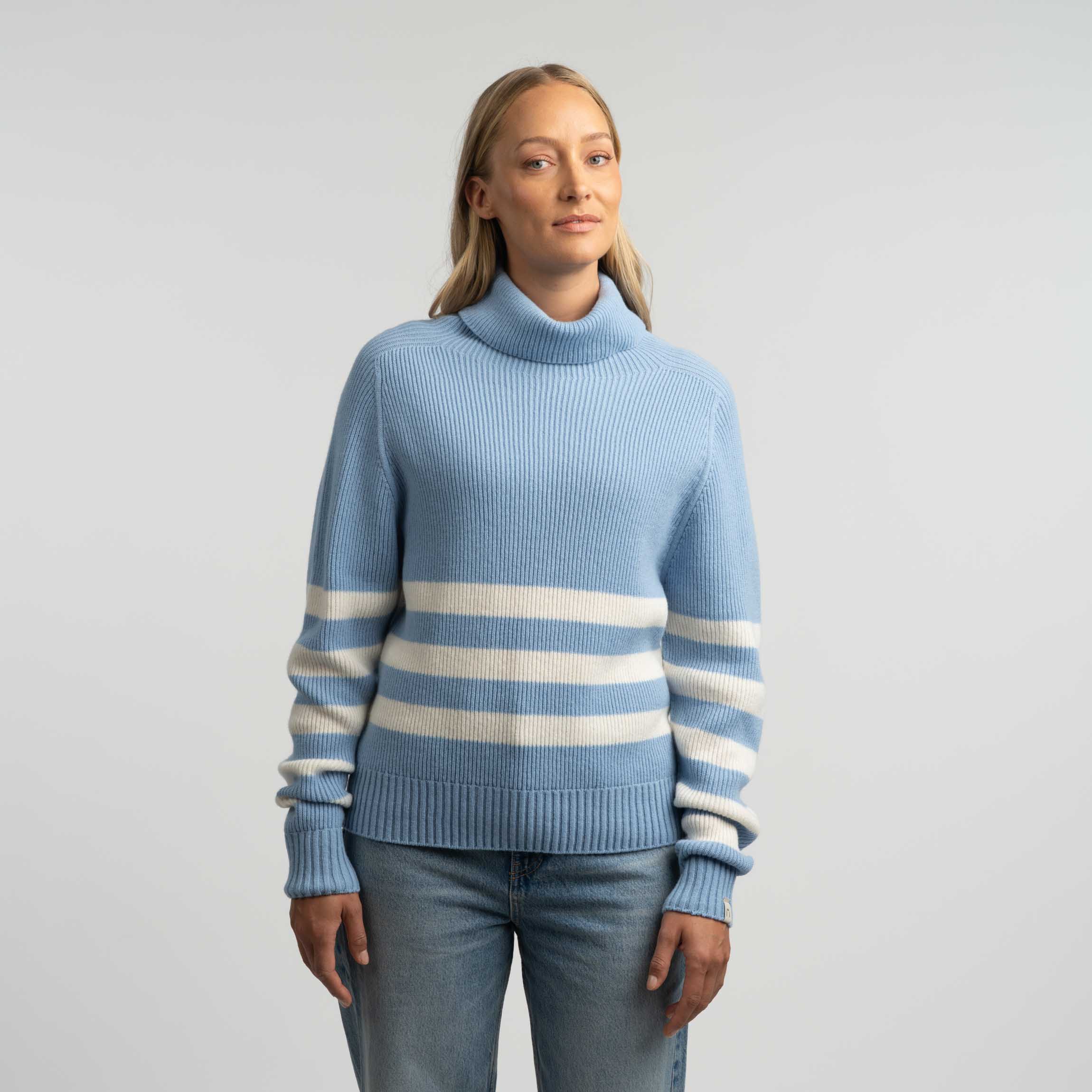 Image of Kieppi naisten merinovillapaita - vaaleansininen I lumenvalkoinen