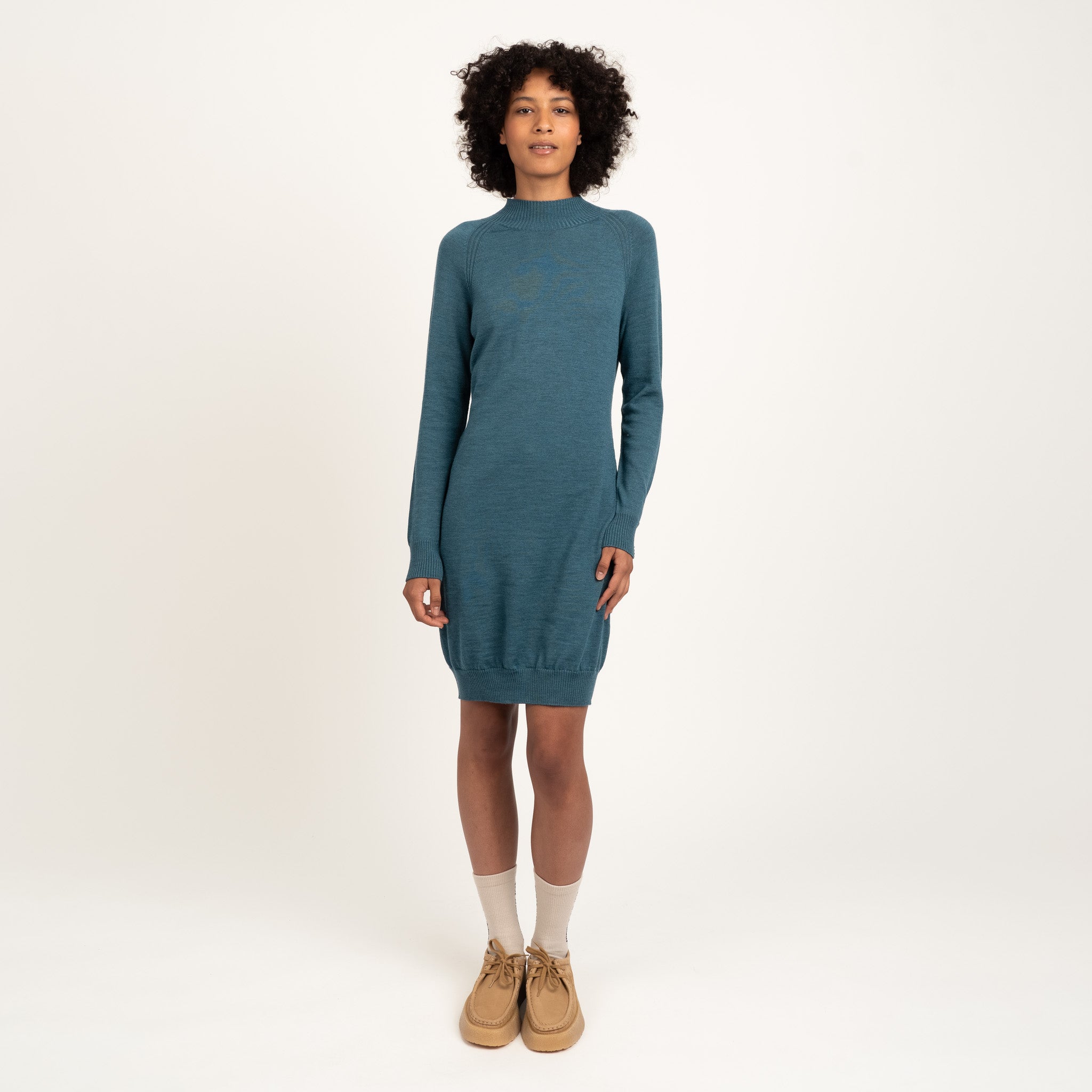 Image of Hilla naisten merinomekko - riikinkukon sininen