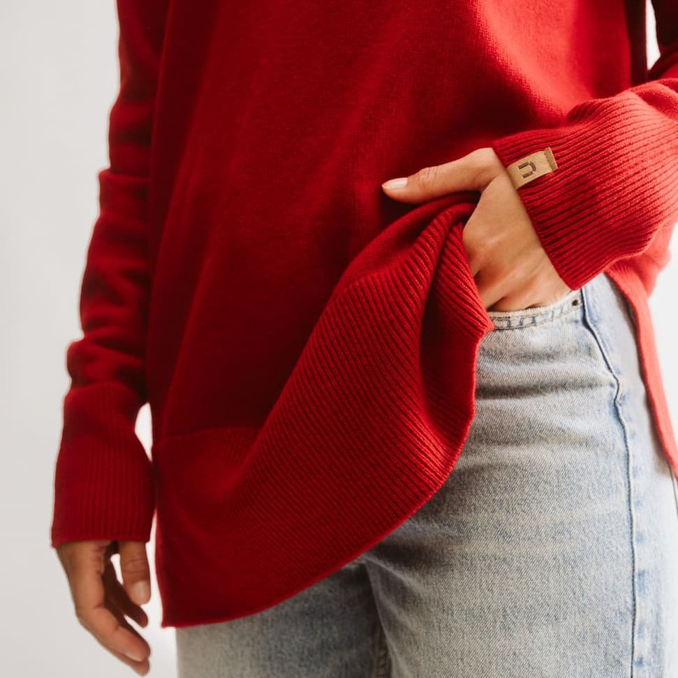 Tunturi merinoneule, puolukka. Valmistettu Suomessa.