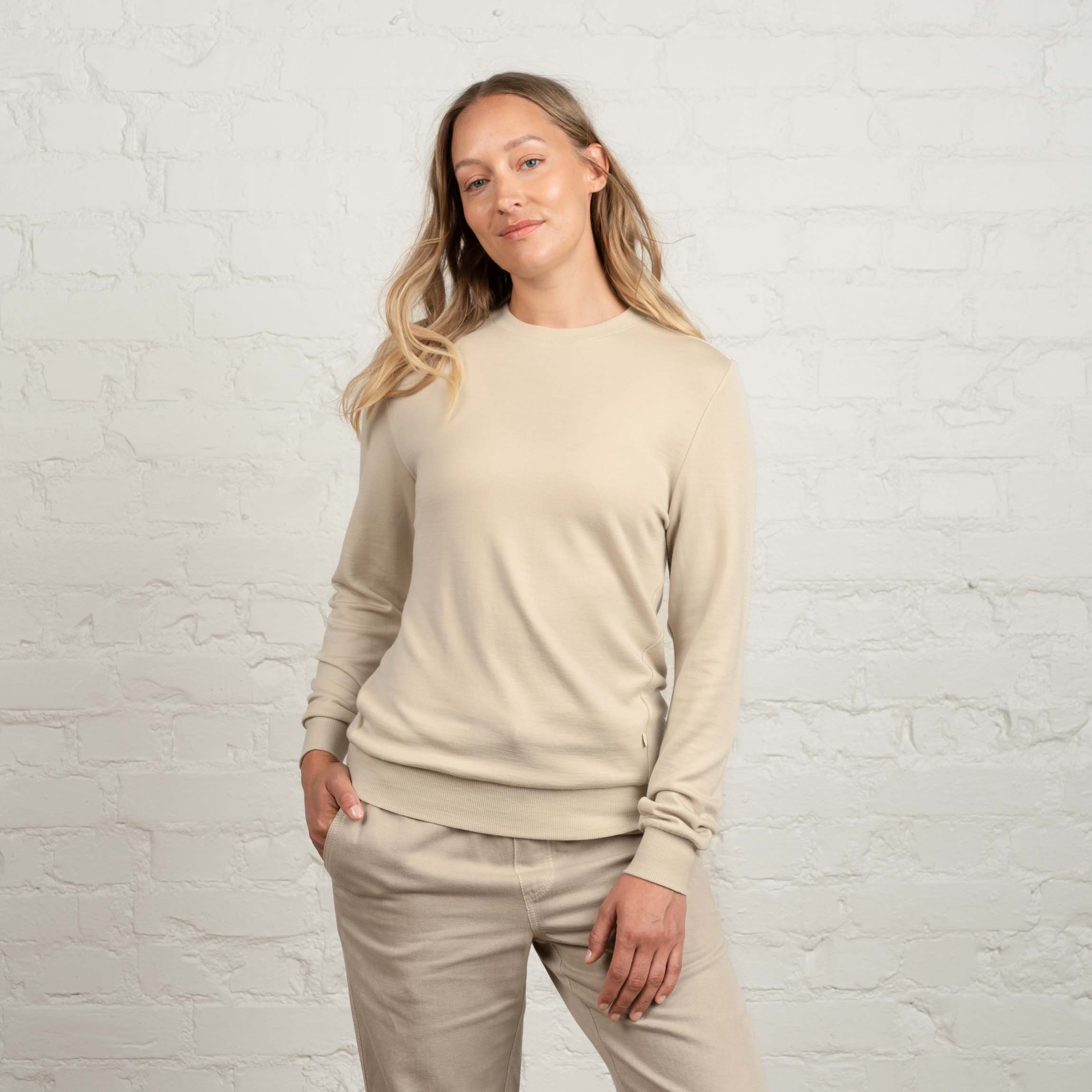 Image of All day 260 naisten merinopaita - manteli