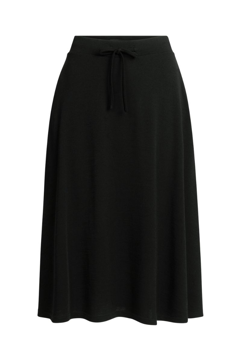 Nelli hame värissä Musta.