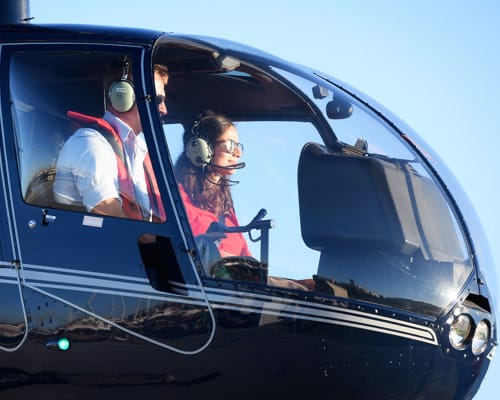 Dia dos Namorados em Lisboa: Voo de Helicóptero Exclusivo para Dois | Lisbon Helicopters