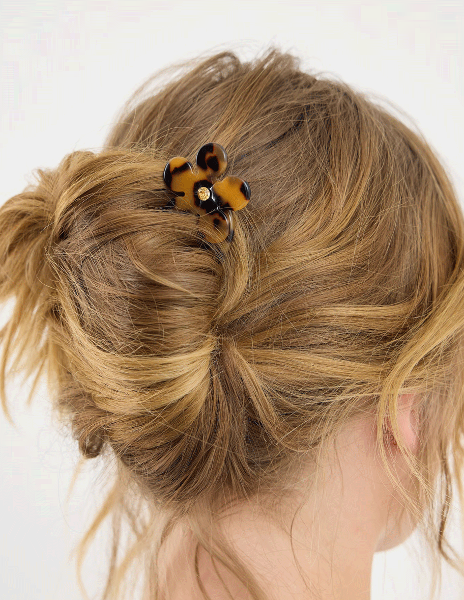 Saffron Tort Resin Flower Hair Pin