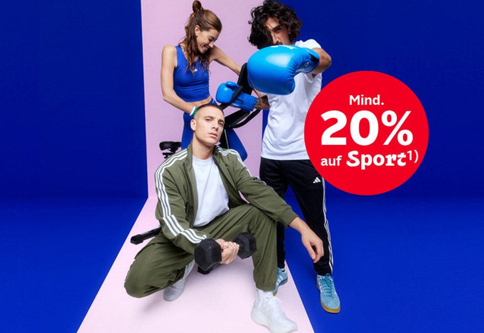 Drei Personen in Sportkleidung mit Fitnessgeräten und einem Rabattangebot von 20% auf Sportartikel.